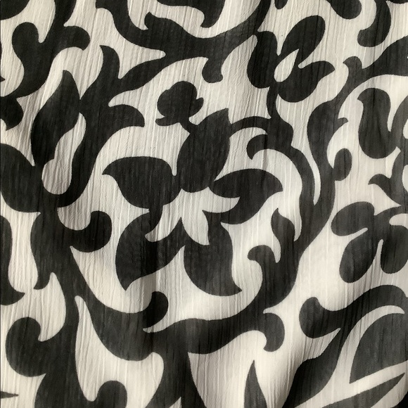 Beecher’s Brook flutter sleeve black/white blouse large - Picture 3 of 6
